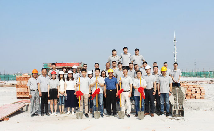 喜訊！百聯(lián)新建廠房建筑主體今日封頂！